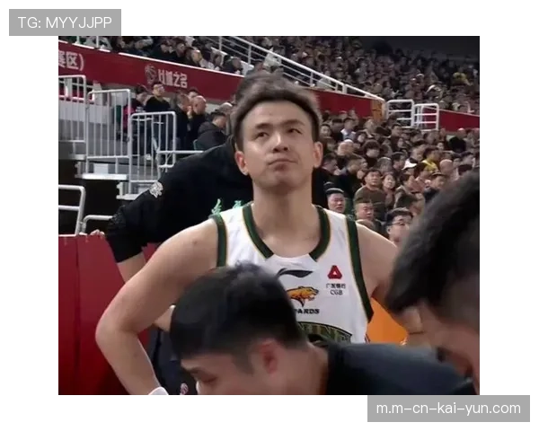 布罗金顿无球跑动能力待观察 其与赵继伟兼容性需实战检验